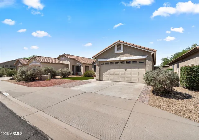 Photo 2 of Single family home for sale at 20648 N 8th St, Phoenix, AZ 85024 | MLS# 7070135 | Listing updated on 2026-09-19