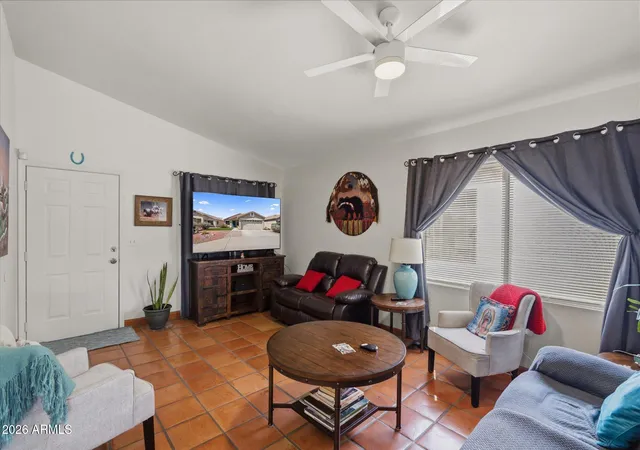 Photo 4 of Single family home for sale at 20648 N 8Th St, Phoenix, AZ 85024 | MLS# 7070135 | Listing updated on 2026-09-19