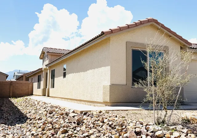 Photo 2 of Single family home for sale at 336 Brookhaven Pl, Sierra Vista, AZ 85635 | MLS# 7073661 | Listing updated on 2026-09-13