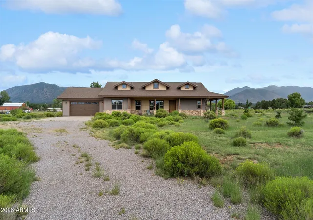 Photo 1 of Single family home for sale at 8696 Leah Ln, Flagstaff, AZ 86004 | MLS# 7073622 | Listing updated on 2026-09-10