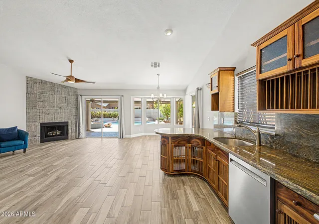 2nd image of 9139 W Paradise Ln, Peoria, AZ 85382 | MLS# 7069867