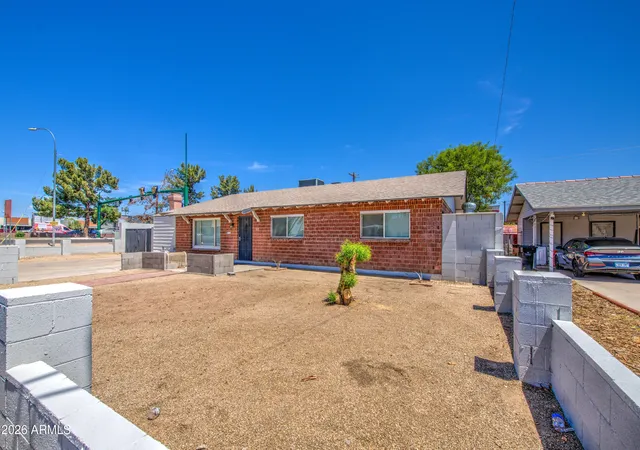 2nd image of 6853 N 36th Dr, Phoenix, AZ 85019 | MLS# 7069901