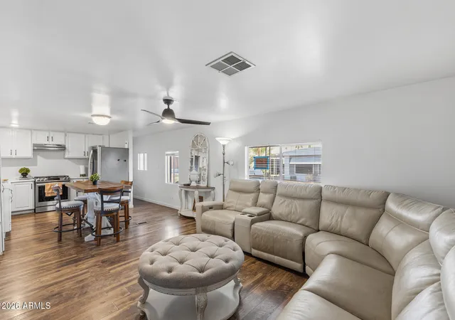 Photo 1 of Manufactured home for sale at 4400 W Missouri Ave #28, Glendale, AZ 85301 | MLS# 7071283 | Listing updated on 2026-09-29