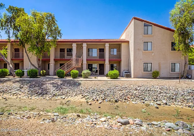 2nd image of 1440 N Idaho Rd, Apache Junction, AZ 85119