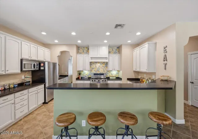 Photo 3 of Sale Pending at 1386 S Pecan St, Gilbert, AZ 85296 | MLS# 7070006 | Listing updated on 2026-09-16