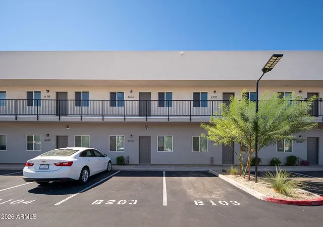 3rd image of 2121 W Adams St, Phoenix, AZ 85009 | MLS# 7069727