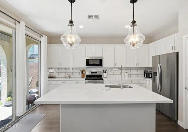 Photo 3 of Single family home for sale at 4723 E Barbarita Ave, Gilbert, AZ 85234 | MLS# 7070272 | Listing updated on 2026-09-11