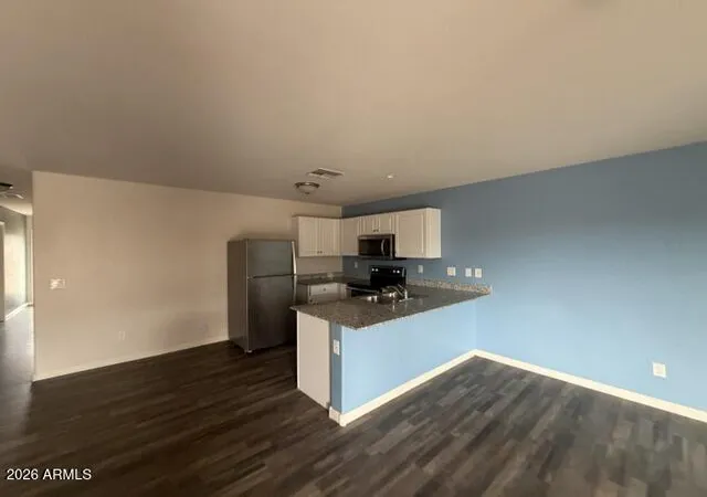 Photo 3 of Single family home for sale at 183 E Bobcat Pl, Casa Grande, AZ 85122 | MLS# 7069849 | Listing updated on 2026-10-02