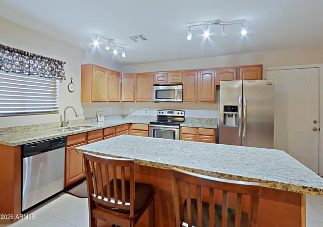 Photo 1 of Sale Pending at 3721 W Calavar Rd, Phoenix, AZ 85053 | MLS# 7070172 | Listing updated on 2026-09-09
