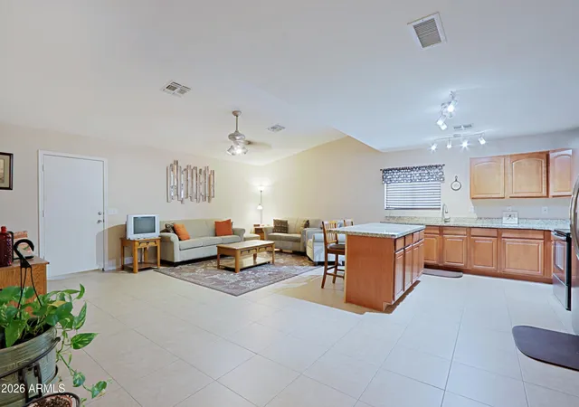 Photo 3 of Sale Pending at 3721 W Calavar Rd, Phoenix, AZ 85053 | MLS# 7070172 | Listing updated on 2026-09-09