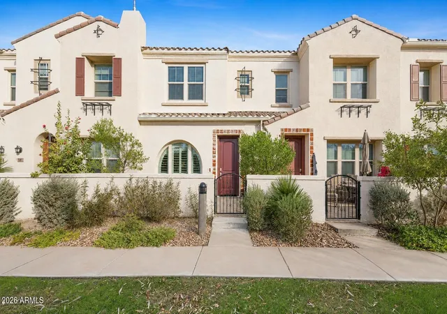 Townhouse for sale at 4077 S Sabrina Dr #130, Chandler, AZ 85248 | MLS# 7071725