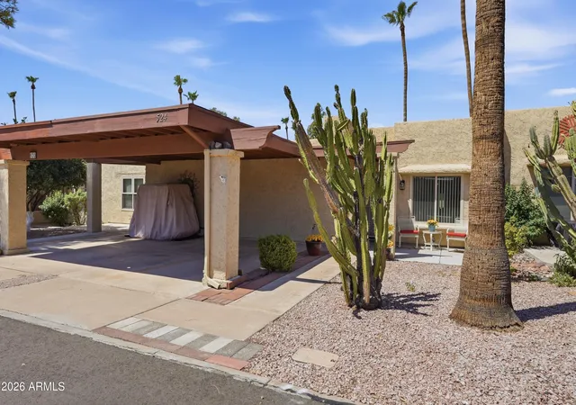 Photo 2 of Sale Pending at 524 S Palo Verde Wy, Mesa, AZ 85208 | MLS# 7070004 | Listing updated on 2026-09-09