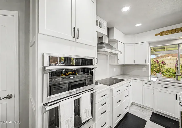 Photo 3 of Single family home for sale at 4301 N 81St Ave, Phoenix, AZ 85033 | MLS# 7070610 | Listing updated on 2026-10-07