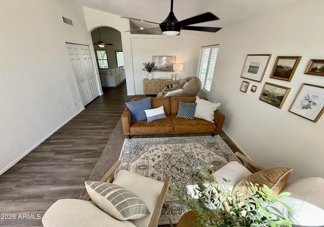 Photo 3 of Sale Pending at 434 S Tanina St, Gilbert, AZ 85296 | MLS# 7071629 | Listing updated on 2026-09-15