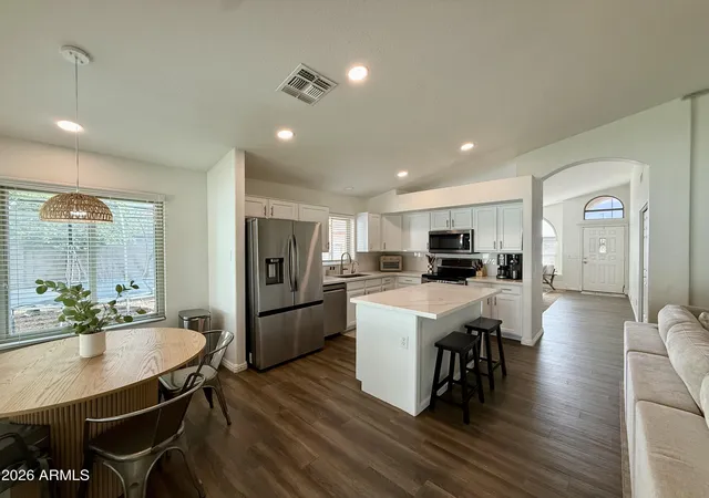 Photo 4 of Sale Pending at 434 S Tanina St, Gilbert, AZ 85296 | MLS# 7071629 | Listing updated on 2026-09-15