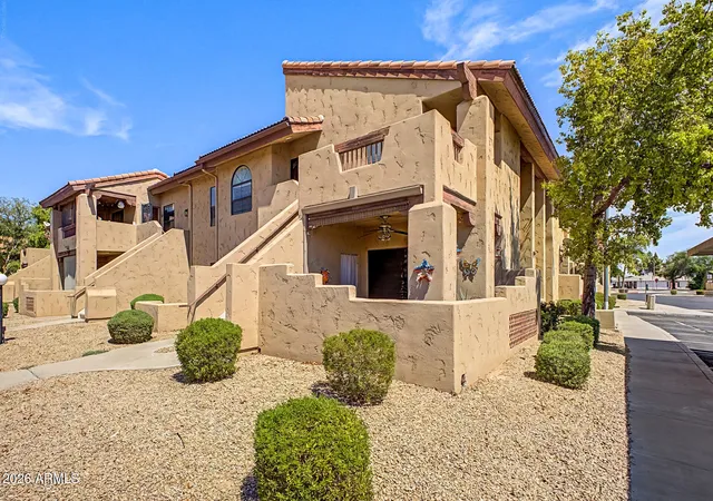 Townhouse for sale at 1351 N Pleasant Dr #2049, Chandler, AZ 85225 | MLS# 7070245