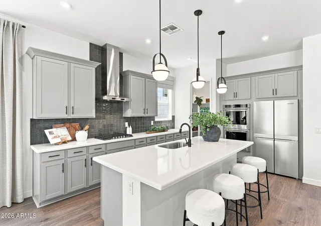 2nd image of 10231 S 20th Ln, Phoenix, AZ 85041 | MLS# 7070037
