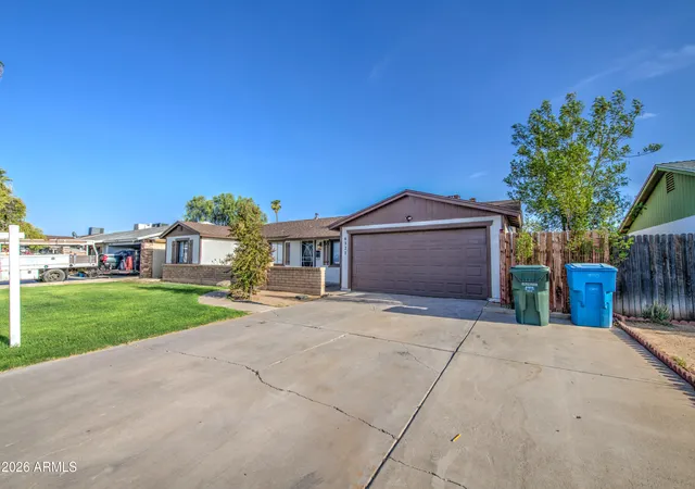 Photo 1 of Sale Pending at 6321 W Palm Ln, Phoenix, AZ 85035 | MLS# 7070304 | Listing updated on 2026-09-18