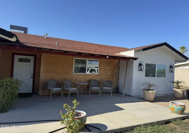 Single family home for sale at 1129 W 10Th St, Mesa, AZ 85201 | MLS# 7072914