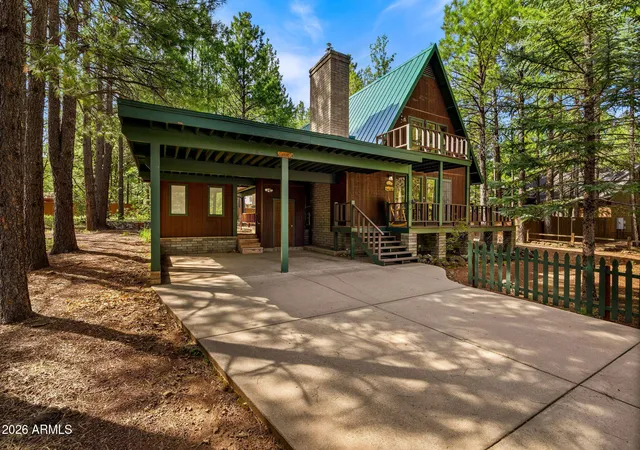 Photo 3 of Single family home for sale at 4237 Clear Sky Cir, Pinetop, AZ 85935 | MLS# 7070080 | Listing updated on 2026-09-21