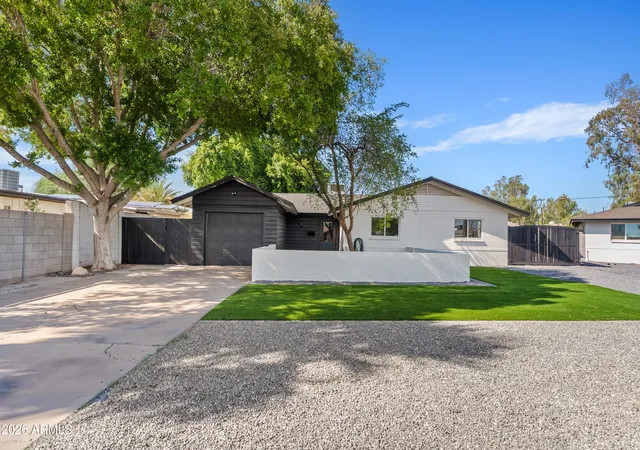 1st image of 1322 E Catalina Dr, Phoenix, AZ 85014 | MLS# 7070136