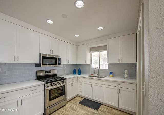 Photo 3 of Single family home for sale at 2521 W Montebello Ave, Phoenix, AZ 85017 | MLS# 7070115 | Listing updated on 2026-08-25