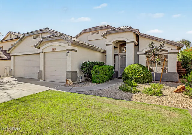 2nd image of 6422 W Lariat Ln, Phoenix, AZ 85083 | MLS# 7070395