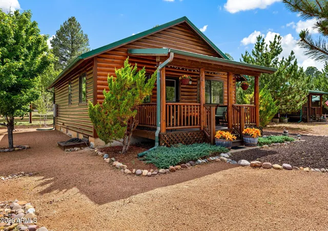 2nd image of 2327 S Buffalo Loop, Overgaard, AZ 85933 | MLS# 7070157