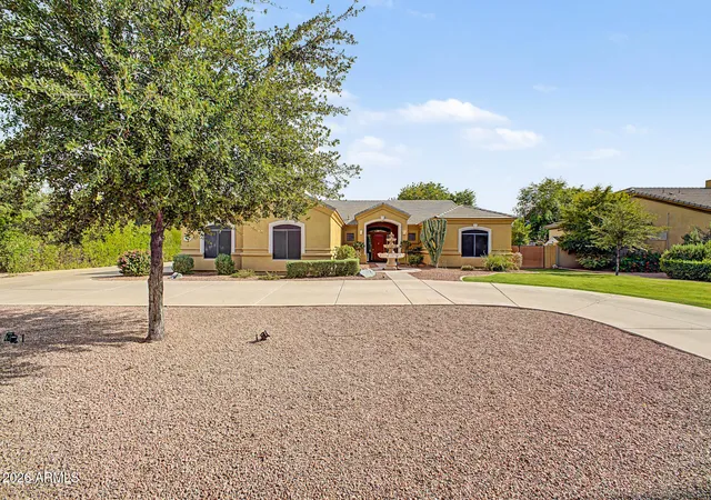 Photo 1 of Sale Pending at 2089 E Park Ave, Gilbert, AZ 85234 | MLS# 7070637 | Listing updated on 2026-09-17