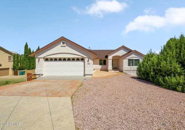 Photo 2 of Single family home for sale at 1357 N Rustlers Roost, Dewey, AZ 86327 | MLS# 7070174 | Listing updated on 2026-08-23