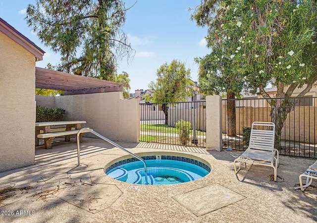 35th image of 3301 E Kelton Ln #103, Phoenix, AZ 85032 | MLS# 7070199