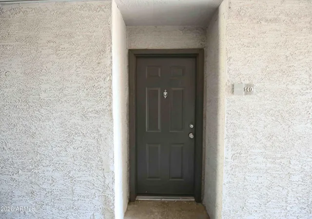 Listing Photo 5 - Condo for sale in building located at 2025 E Campbell Ave, Phoenix, AZ 85016 - Unit #140