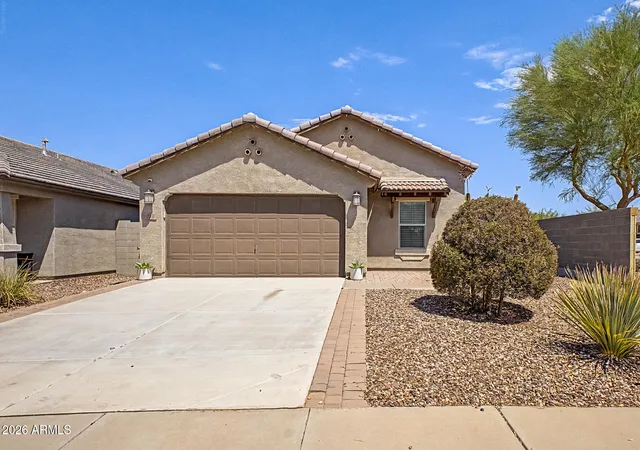 Photo 1 of Single family home for sale at 726 W Jardin Dr, Casa Grande, AZ 85122 | MLS# 7071786 | Listing updated on 2026-09-10