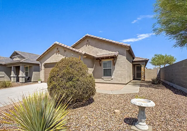 Photo 2 of Single family home for sale at 726 W Jardin Dr, Casa Grande, AZ 85122 | MLS# 7071786 | Listing updated on 2026-09-10