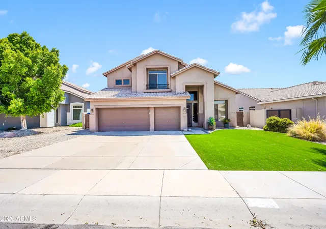 Photo 2 of Single family home for sale at 4049 E Aspen Wy, Gilbert, AZ 85234 | MLS# 7071144 | Listing updated on 2026-09-15
