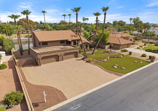 Photo 2 of Single family home for sale at 6960 W Voltaire Ave, Peoria, AZ 85381 | MLS# 7070484 | Listing updated on 2026-08-27