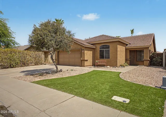 Photo 2 of Single family home for sale at 3312 E Wildhorse Dr, Gilbert, AZ 85297 | MLS# 7070321 | Listing updated on 2026-08-28