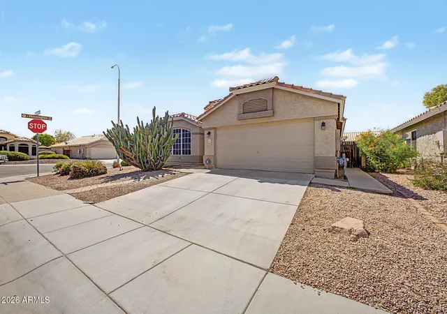 Photo 3 of Single family home for sale at 1811 W Winchester Wy, Chandler, AZ 85286 | MLS# 7070326 | Listing updated on 2026-10-11