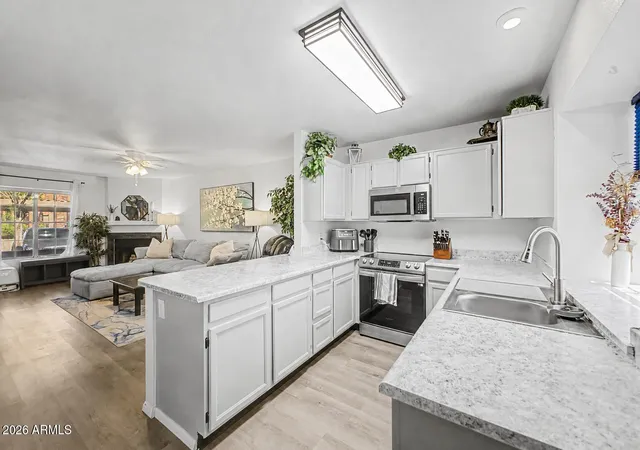 Listing Photo 1 - Condo for sale in building located at 8111 W Wacker Rd, Peoria, AZ 85381 - Unit #32