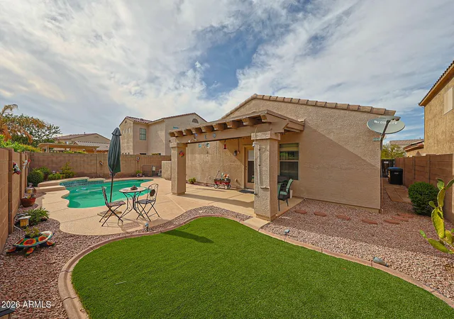 Photo 3 of Single family home for sale at 15933 W Mauna Loa Ln, Surprise, AZ 85379 | MLS# 7072433 | Listing updated on 2026-09-18