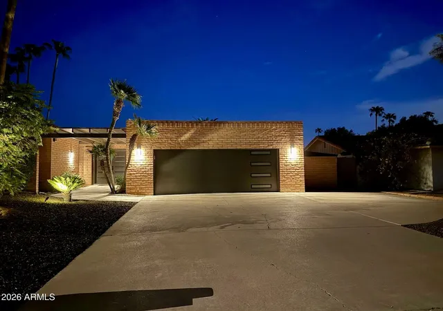 Photo 2 of Single family home for sale at 15217 N Hana Maui Dr, Phoenix, AZ 85022 | MLS# 7070905 | Listing updated on 2026-09-21