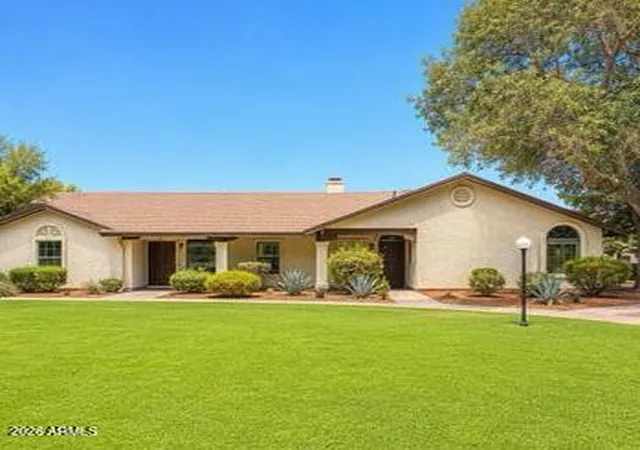 Photo 1 of Townhouse for sale at 8140 N 107th Ave #112, Peoria, AZ 85345 | MLS# 7071937 | Listing updated on 2026-08-28