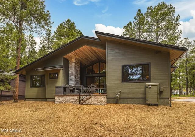 Photo 3 of Single family home for sale at 2433 Link Smith, Flagstaff, AZ 86005 | MLS# 7070455 | Listing updated on 2026-09-15