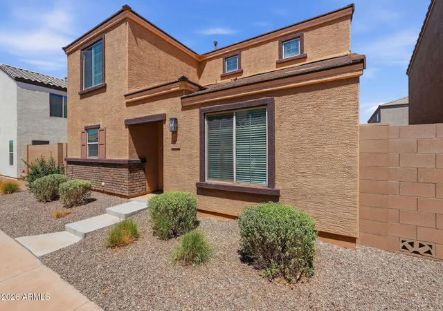 Townhouse for sale at 3923 S 82Nd Dr, Phoenix, AZ 85043 | MLS# 7071847