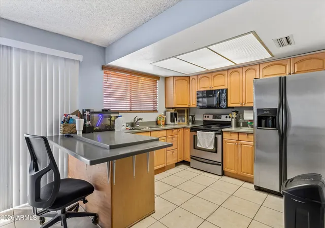 3rd image of 2842 E Beck Ln #4, Phoenix, AZ 85032 | MLS# 7070539