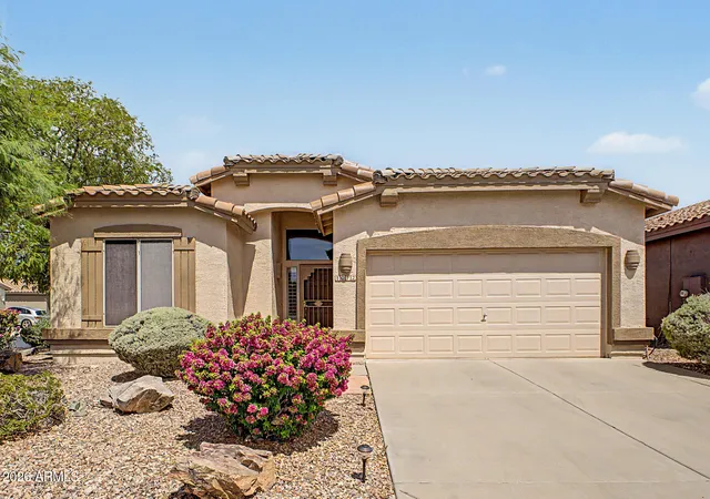 Photo 2 of Single family home for sale at 8072 E Sand Wedge Ln, Gold Canyon, AZ 85118 | MLS# 7072440 | Listing updated on 2026-08-30