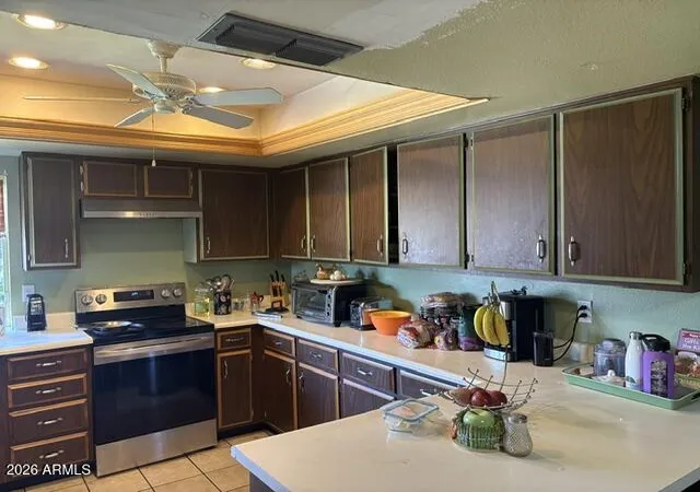 Photo 3 of Sale Pending at 16830 N 37Th Ave, Phoenix, AZ 85053 | MLS# 7073118 | Listing updated on 2026-09-18