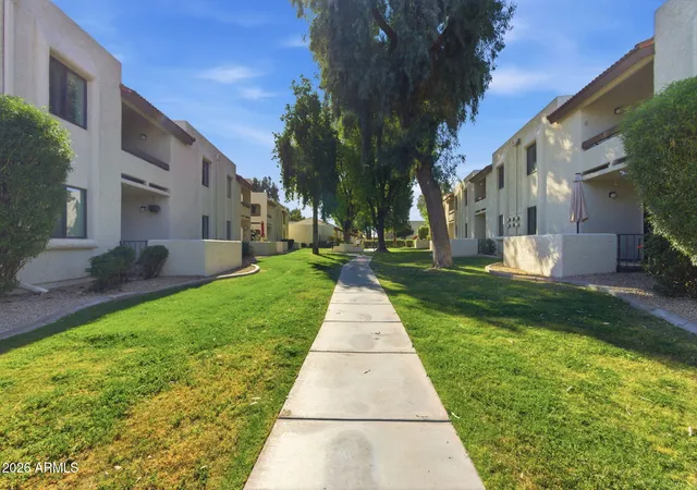 2nd image of 10444 N 69th St #210, Paradise Valley, AZ 85253 | MLS# 7070581