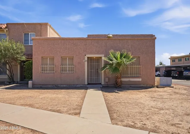 1st image of 3224 W Echo Ln, Phoenix, AZ 85051 | MLS# 7070629