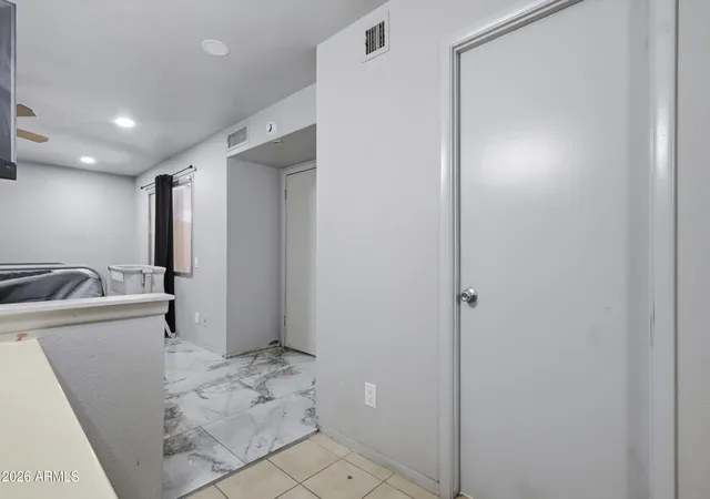 5th image of 3224 W Echo Ln, Phoenix, AZ 85051 | MLS# 7070629